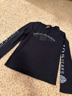 Harley-Davidson Black Long Sleeve Tee with 105 Years Sleeve Print